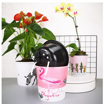 Plastic hydroponic plant pot