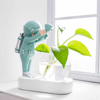 Astronaut Decoration Diver Hydroponic Glass Flowerpot Table Decoration